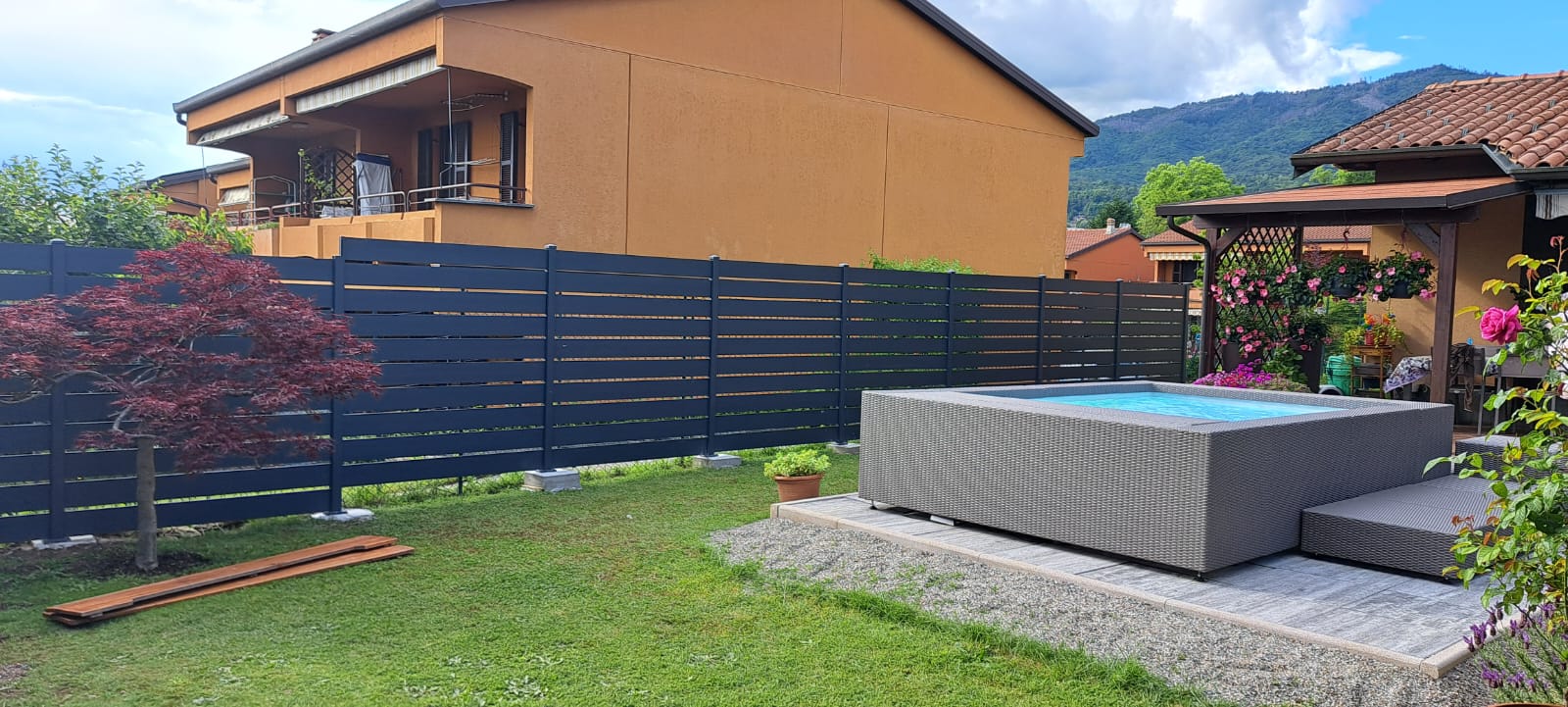 Barandilla junto a piscina